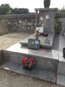 tombe de famille bruno hoferi